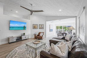 Huge Game Room-Near Vanderbilt Beach-New Pool-Pets